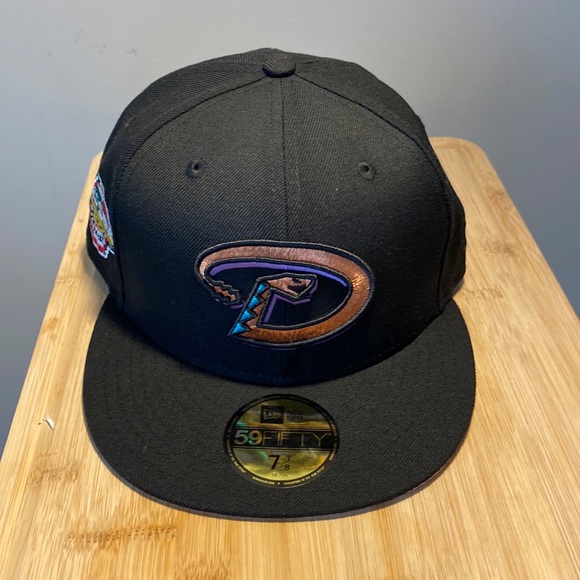 Arizona Diamondbacks Pink Brim Fitted 